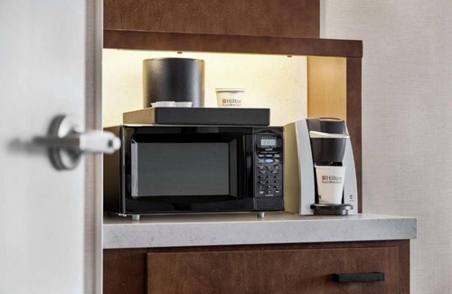 Carlsbad Hotel | The Ultimate Getaway! Pool, Parking & Relaxing Stay Awaits! Steps to the Beach