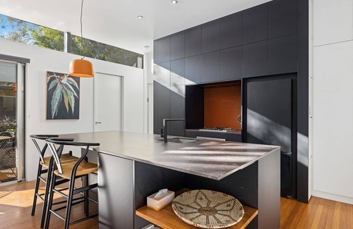 Emerald Beach House | The unique property sets the mood for relaxation and is perfect for a couple’s getaway