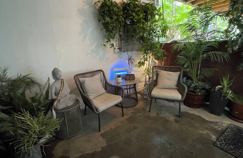 East Pasadena Apartment | THE URBAN ALLEY HIDAWAY