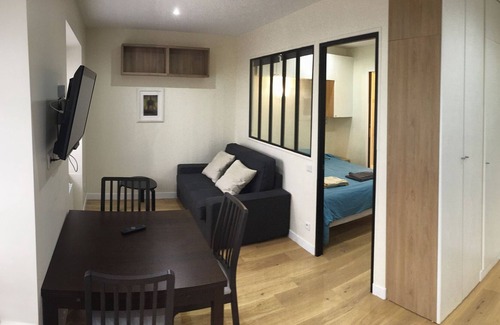 Jouy-en-Josas Apartment | The valley apartments. Apt # 3