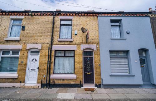 Liverpool Apartment | The Velvet Lounge