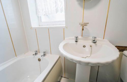 Liverpool Apartment | The Velvet Lounge
