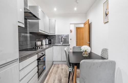 Leicester City Centre Apartment | The Velvet Nest 2BR 2BA