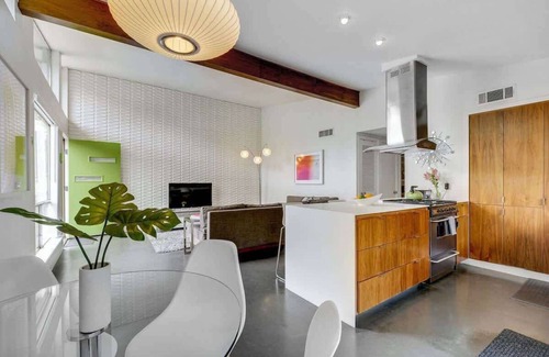 South River City House | The Verde | Chic SoCo Retreat + Pet Friendly