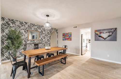 Dobson Ranch House | THE VIBEHOUSE - HEATED SALTWATER POOL!
