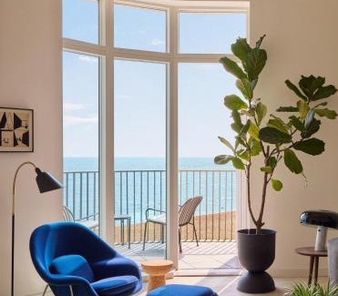 Folkestone House | The View at Shoreline by Bloom Stays