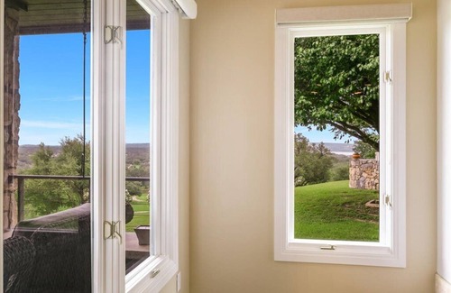 Barton Creek Lakeside Cottage | "The view!" Cottage #20 in Barton Creek Lakeside-a private country club