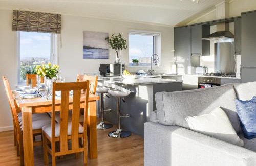 Fence House | The View - Uk36812
