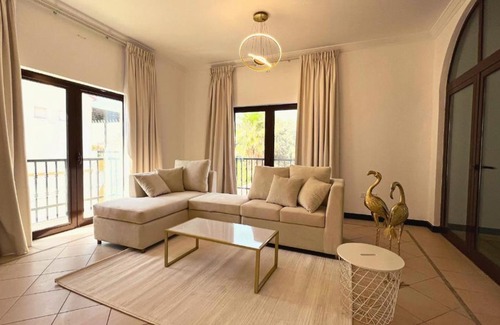 Dubai House | The Villa
