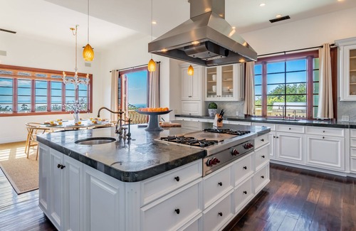 Golden Quadrangle House | The Villa - Lavish Montecito Estate
