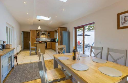 Kilmacthomas House | The Villa - On the Waterford Greenway Kilmacthomas