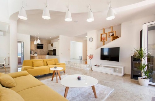 Murter Villa | The Villa Roza Murter - 4 Bedroom, 3 Bathroom