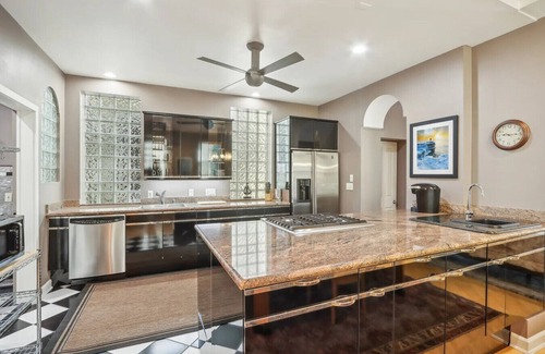 Lower East Side Condo | The Vintage Loft |1BD/2B