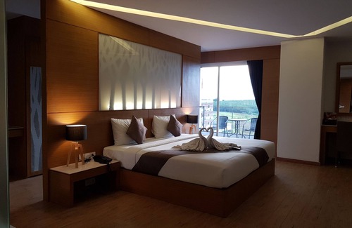 Danok Hotel | The Vista Hotel