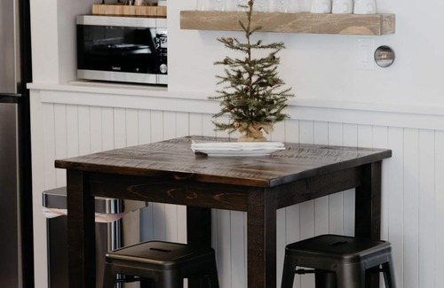 Austin Cottage | The Watson Farm