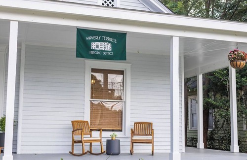 Columbus House | The Waverly House. A Vintage-Mod Bungalow in Columbus.