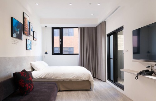 South District House | The Way Inn