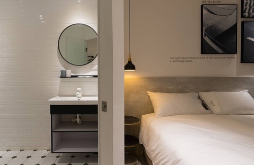 South District House | The Way Inn