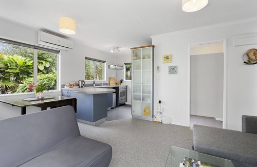 Waikanae House | The Wee Blue Bach - Waikanae Beach Holiday Home