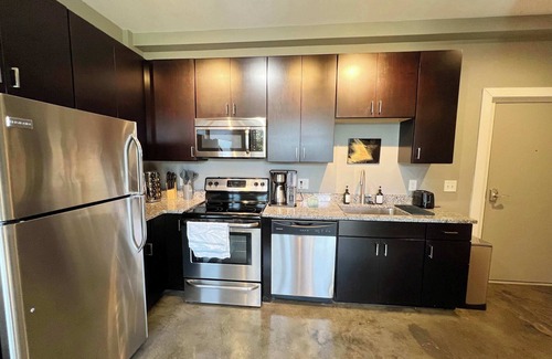 Roanoke Apartment | The West End Flats Su