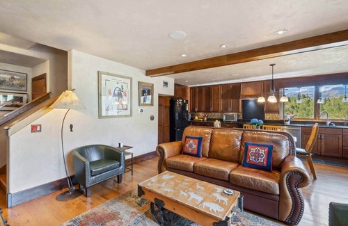 Mountain Village Apartment | The Westerner: Cozy Cabin-Style Steps to Skiing!
