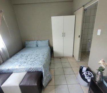 Greater Johannesburg Metropolitan Area Apartment | The Westpoint -Modern ,secure apartment