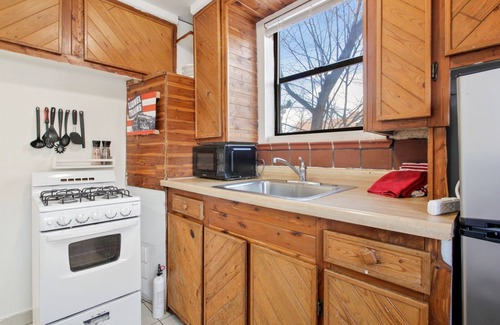 West Colfax House | The Whistle Stop Tiny House- Close to Downtown, light rail, Sloans Lake