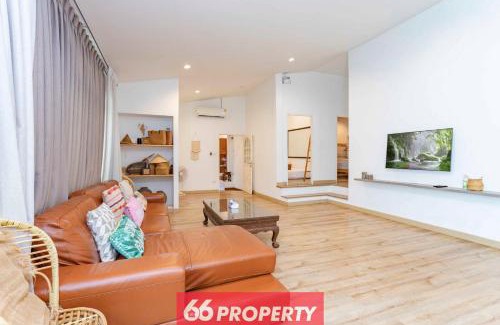 Hai Ya House | The White House - 2min to Old City - Near Walking Street