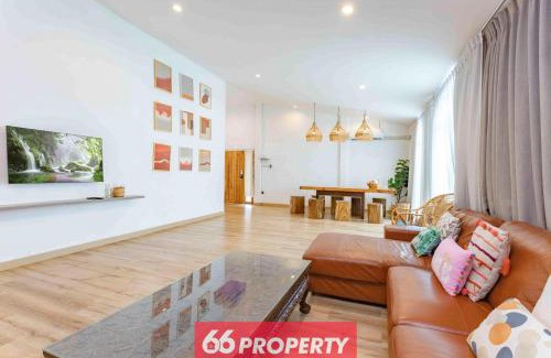 Hai Ya House | The White House - 2min to Old City - Near Walking Street