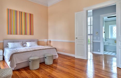 Plaka House | The White House in Plaka by JJ Hospitality
