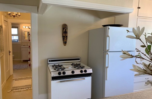 Oak Park Apartment | The White House@The Whiskey Hotel