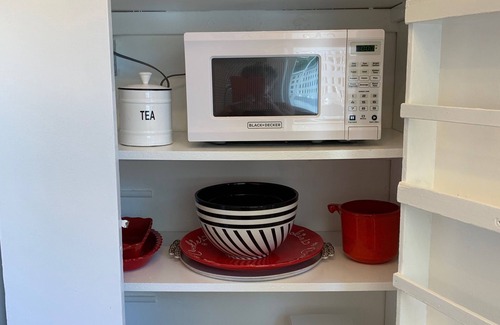 Oak Park Apartment | The White House@The Whiskey Hotel