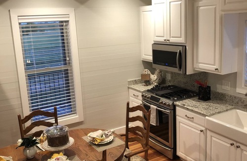 Warrenton Cottage | The White Magnolia Cottage