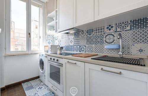 Marina District House | The White Studio