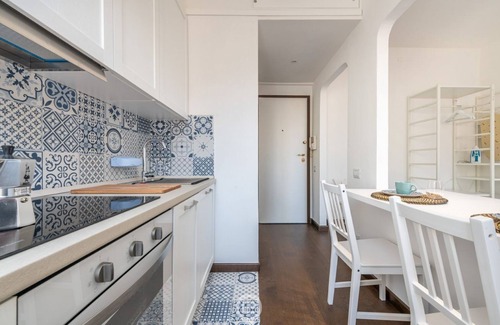 Marina District House | The White Studio