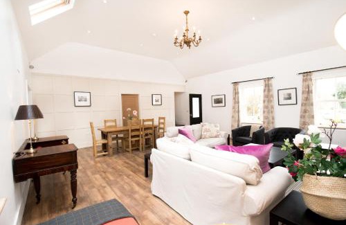 Mullingar House | The Wild Farm Cottage