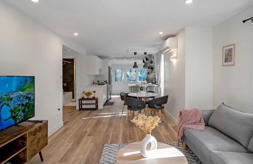 Peterborough Apartment | The Willow Suite Near DT & Hospital