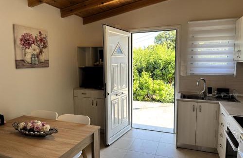 Petaloudes House | The Wooden Nest