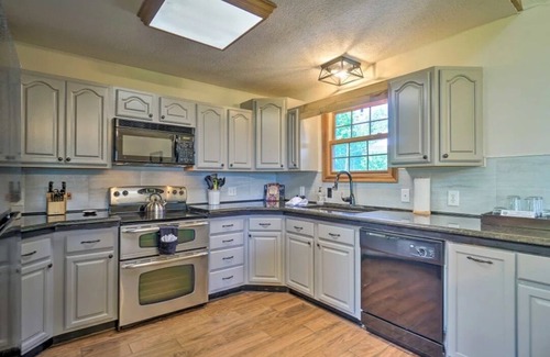 Logan Cabin | The Woodlands at Hocking Hills-Woodland Lodge