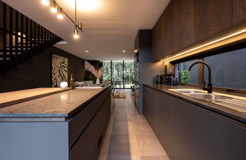 Salt Rock Apartment | The Woods Luxury Homes - Elaleni Estate