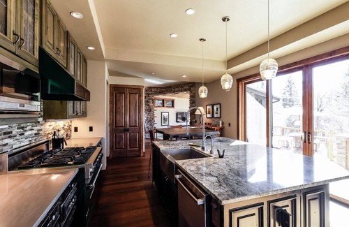 Woody Creek House | The Woody Creek Chalet on the Roaring Fork River