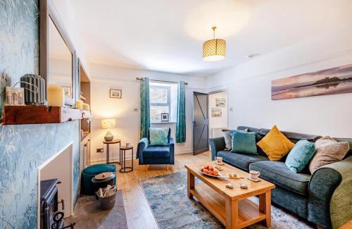 North Sunderland House | The Workers Cottage