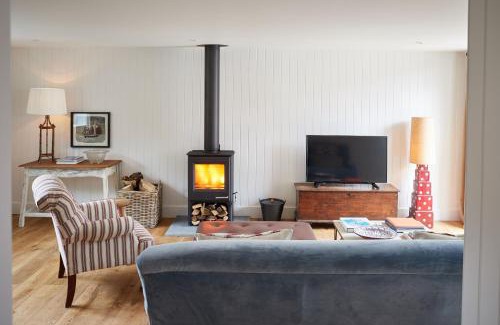 Fakenham House | The Workshop