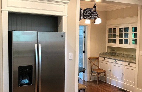 Murfreesboro House | The Young House Very Close To Downtown Murfreesboro 35 minutes from Nashville!
