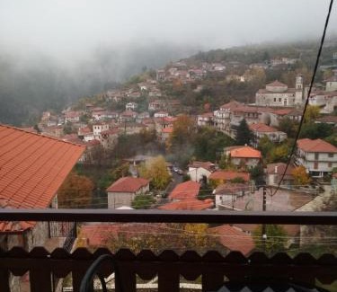 Valtesiniko House | Thea Valtessinikou