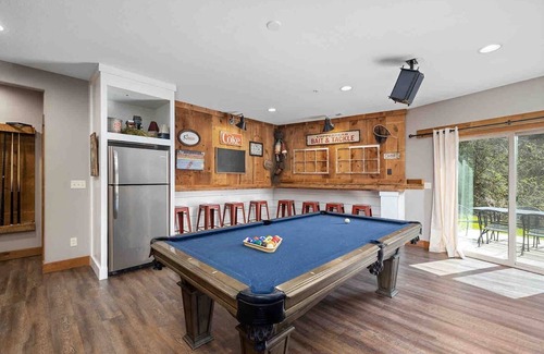 Hollister House | Theater Pool Table,Pools Waterslide,Hot Tub,Trails