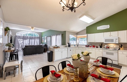 Thousand Oaks House | Thematic House w Private PoolGame RoomClubhouse