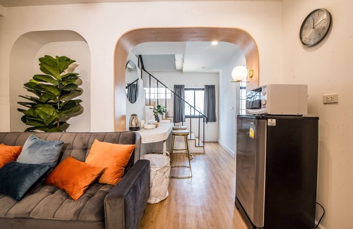 Thanon Phaya Thai Hotel | Theme Boutique Hotel