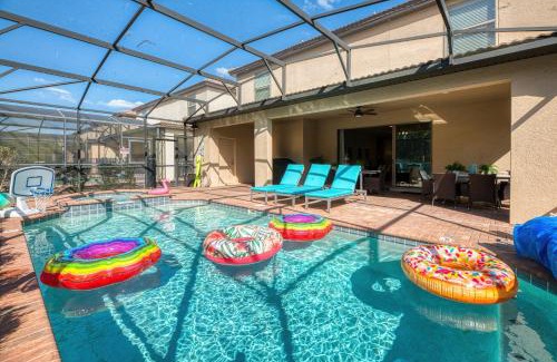 Four Corners Villa | Themed 9 br pool villa 8 miles from Disney - Free BBQ, Pool Heat,Resort Facilities