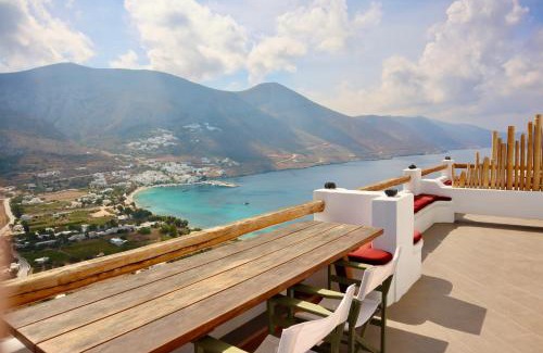 Tholaria House | Theoreion